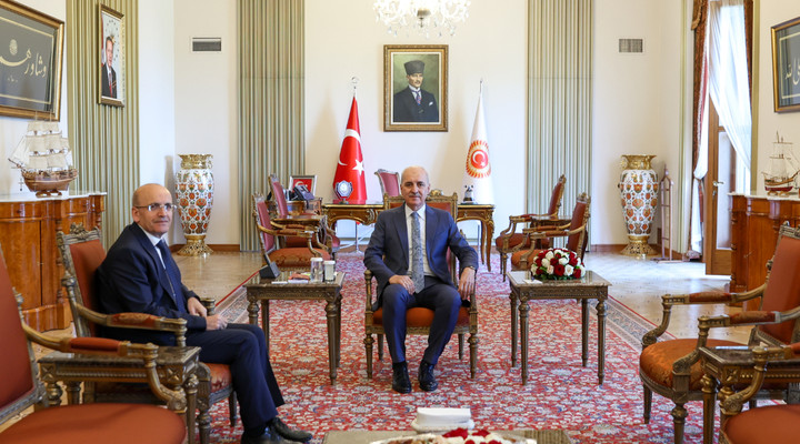 TBMM Başkanı Kurtulmuş, Hazine Ve Maliye Bakanı Şimşek'i Kabul Etti