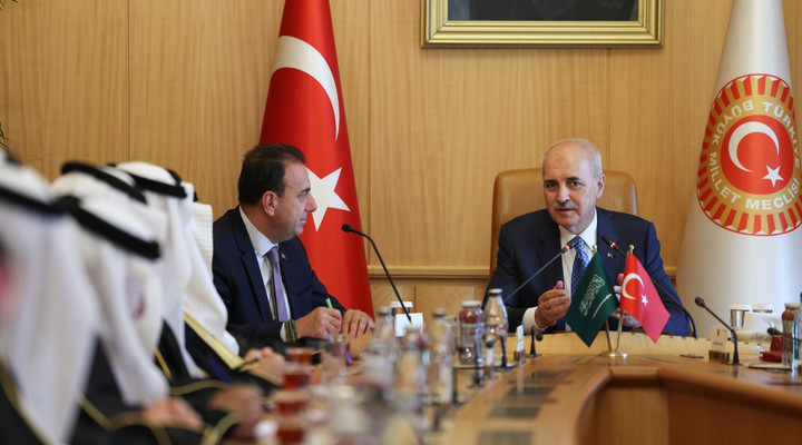TBMM Başkanı Kurtulmuş, Suudi Arabistan-Türkiye Parlamentolar Arası Dostluk Grubu Başkanı Al-Gannas’ı Kabul Etti