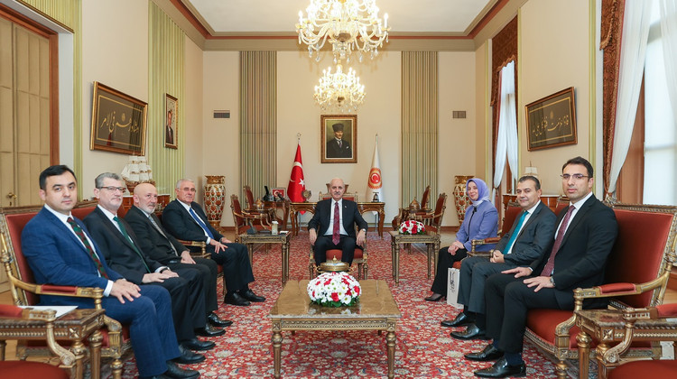 TBMM Başkanı Kurtulmuş, Kamu Başdenetçisi Mehmet Akarca ve Beraberindeki Heyeti Kabul Etti