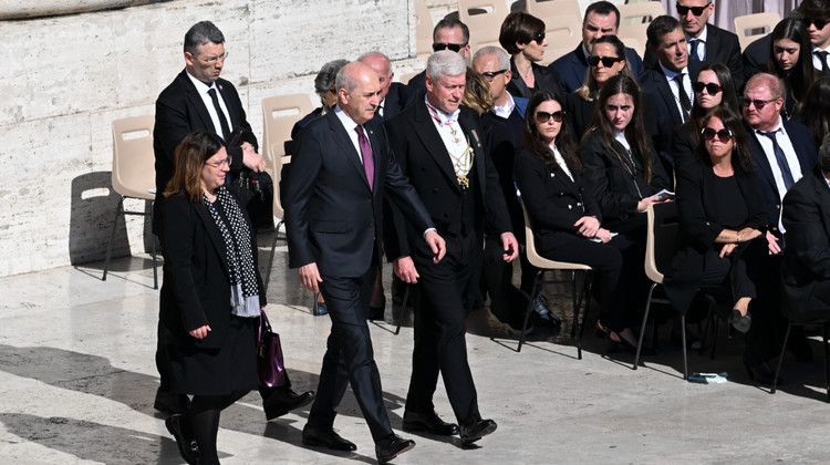 TBMM Başkanı Kurtulmuş, Papa Franciscus'un Cenaze Törenine Katıldı