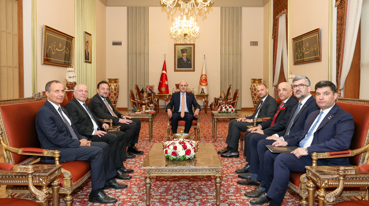 TBMM Başkanı Kurtulmuş, MÜSİAD Genel Başkanı Asmalı’yı Kabul Etti