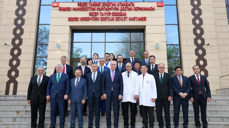 TBMM Başkanı Kurtulmuş, Bişkek’te Recep Tayyip Erdoğan Kırgız-Türk Dostluk Hastanesini Ziyaret Etti