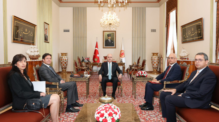 TBMM BAŞKANI KURTULMUŞ, BULGARİSTAN'IN ANKARA BÜYÜKELÇİSİ TCHOLAKOV'U KABUL ETTİ