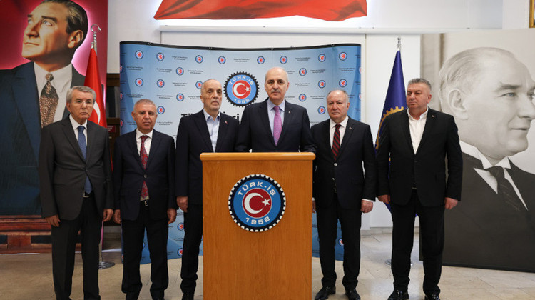 TBMM BAŞKANI KURTULMUŞ, TÜRK-İŞ’İ ZİYARET ETTİ