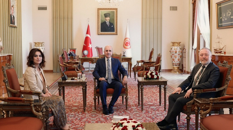 TBMM Başkanı Kurtulmuş, DEM Parti Grup Başkanvekilleri Koçyiğit ve Temelli'yi Kabul Etti