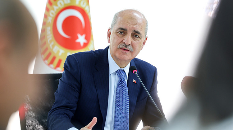 TBMM Başkanı Kurtulmuş, Brüksel’de Türk Gazetecilerle Bir Araya Geldi