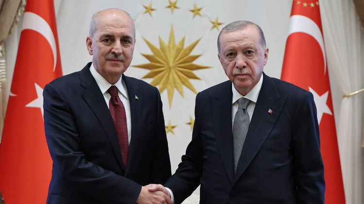 Cumhurbaşkanı Erdoğan, TBMM Başkanı Kurtulmuş’u Kabul Etti