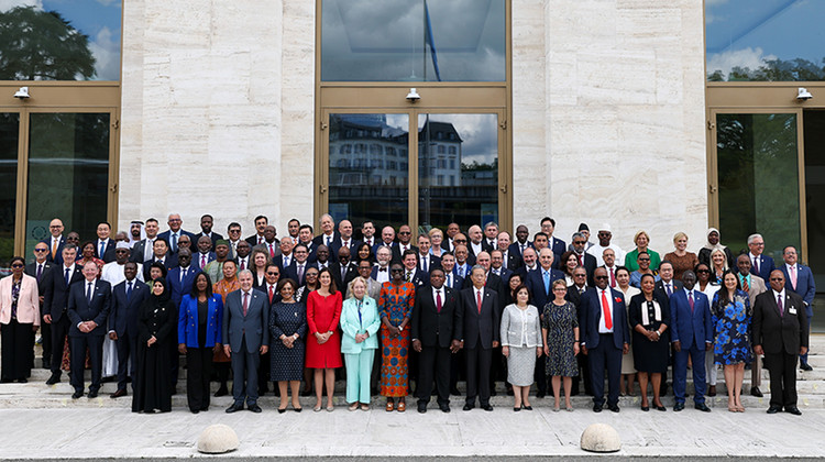 TBMM BAŞKANI KURTULMUŞ, ALTINCI DÜNYA PARLAMENTO BAŞKANLARI KONFERANSI AİLE FOTOĞRAFINDA YER ALDI