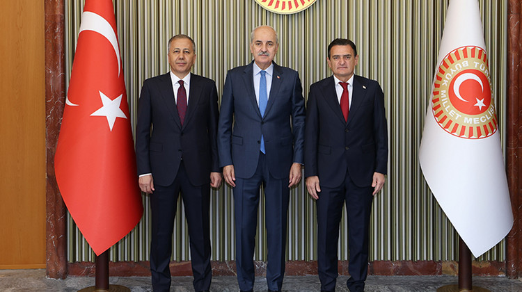 TBMM BAŞKANI KURTULMUŞ, İÇİŞLERİ BAKANI YERLİKAYA VE KKTC İÇİŞLERİ BAKANI OĞUZ’U KABUL ETTİ