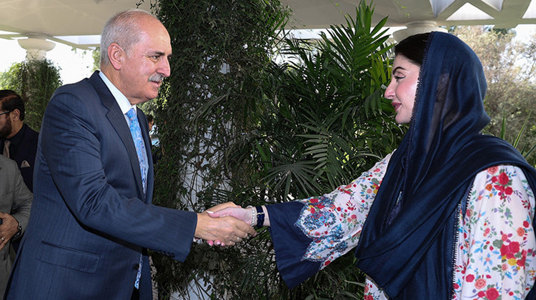 TBMM Başkanı Kurtulmuş, Pakistan'da Pencap Eyaleti Başbakanı Meryem Navaz Şerifle Görüştü