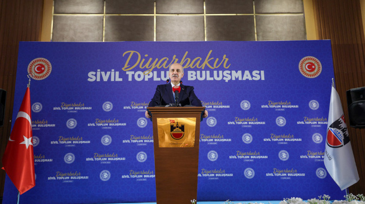 TBMM Başkanı Kurtulmuş, "Diyarbakır Sivil Toplum Buluşması" Programında Konuştu