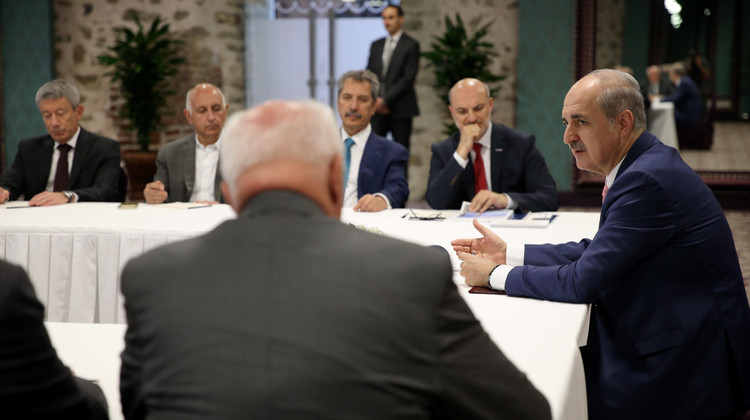 Kurtulmuş, DEİK heyetini kabul etti
