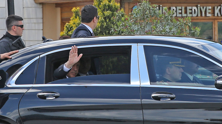 Erdoğan ve Kurtulmuş, cuma namazını Eyüp Sultan'da kıldı
