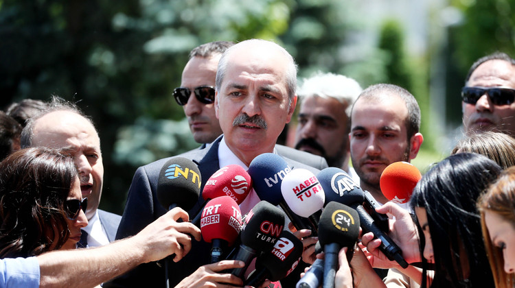 AK Parti'de hiç kimsenin kişisel bir hesabın içerisinde olması söz konusu olmaz