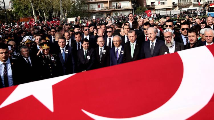 Cumhurbaşkanı Erdoğan ve Kurtulmuş, Şehit Binbaşı'yı son yolculuğuna uğurlandı