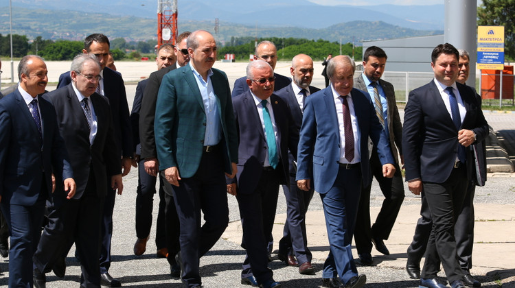 Kurtulmuş, Makedonya'da