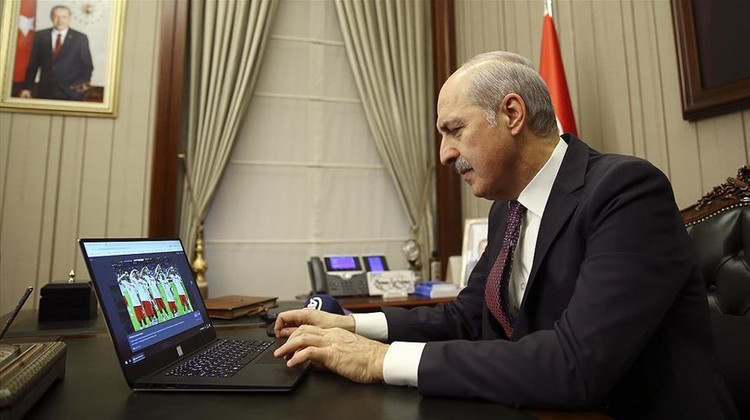 AK Parti Genel Başkanvekili Kurtulmuş'un tercihi 'Millilerden asker selamı' oldu