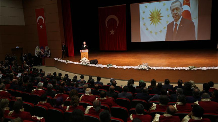 Kurtulmuş: Dünya, ekonomik ve politik bakımdan yeni bir dönemin eşiğindedir