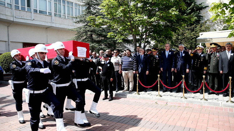 Şehit polis Ozan Özmen için GATA'da tören