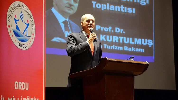 Kurtulmuş, okul aile birliği başkanları ve üyeleriyle bir araya geldi