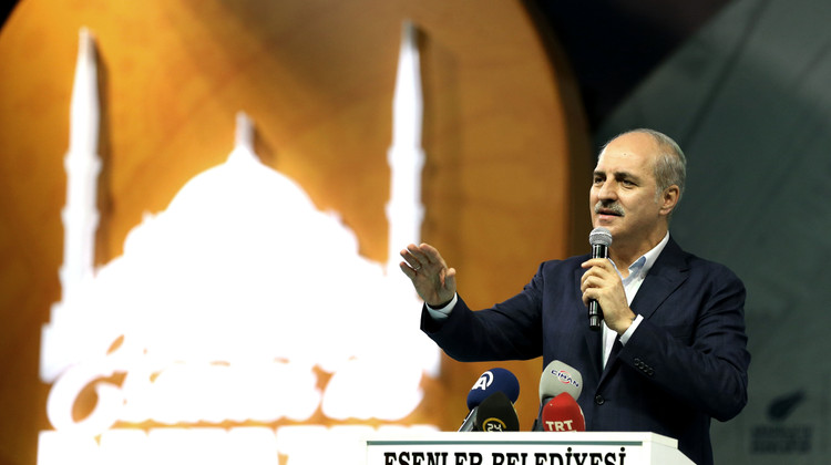 Esenler'de 20 bin kişiyle iftar