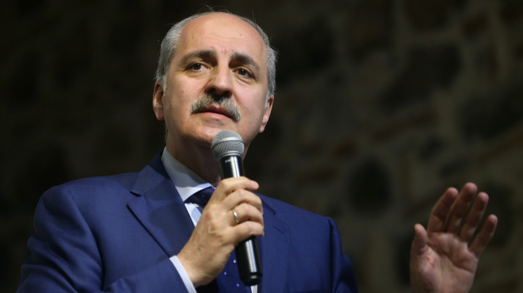 Türkiye'yi köşeye sıkıştıracağını zanneden içimizdeki hainlerin hizaya girmesi lazım
