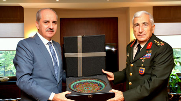 Orgeneral Abdullah Atay'dan Kurtulmuş'a Veda Ziyareti