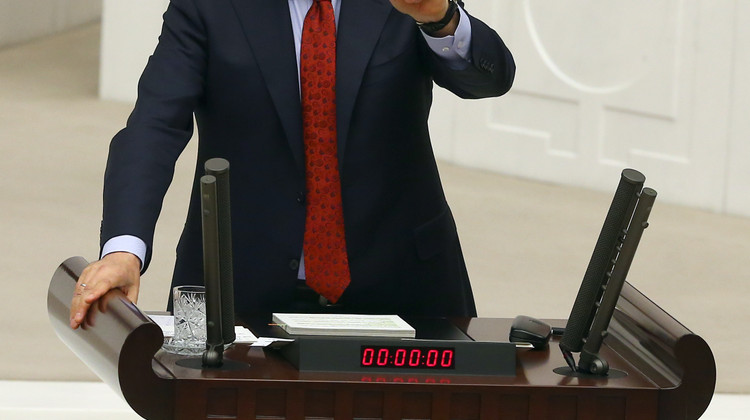 Tartışılan rejim değil, sistemdir
