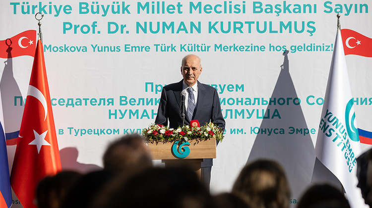 TBMM BAŞKANI KURTULMUŞ, MOSKOVA YUNUS EMRE ENSTİTÜSÜ’NÜ ZİYARETİNDE KONUŞTU