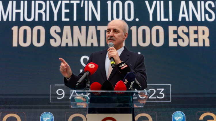 TBMM BAŞKANI KURTULMUŞ, “100 SANATÇI 100 ESER” SERGİSİNİN AÇILINDA KONUŞTU