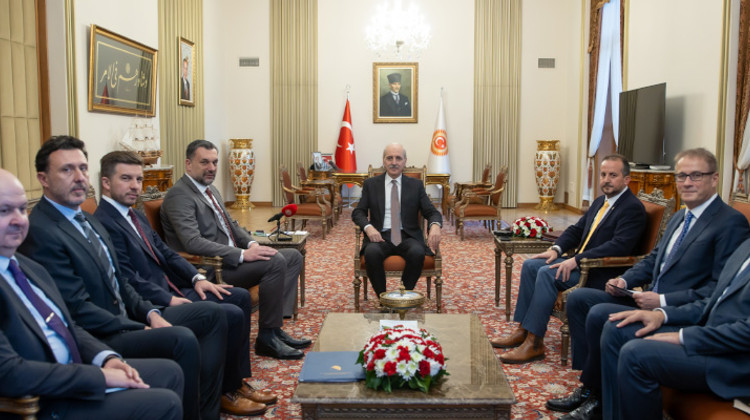 TBMM BAŞKANI KURTULMUŞ BOSNA HERSEK DIŞİŞLERİ BAKANINI KABUL ETTİ