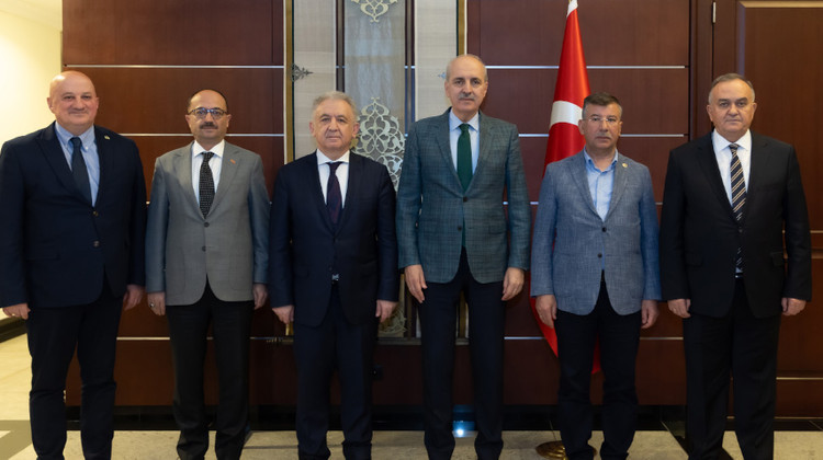 TBMM BAŞKANI KURTULMUŞ, KAZAKİSTAN’DA TÜRKİYE'NİN ASTANA BÜYÜKELÇİLİĞİNİ ZİYARET ETTİ