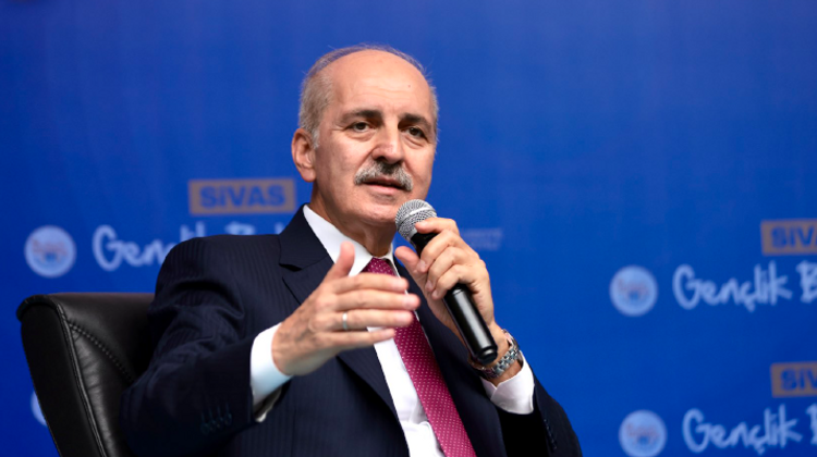 TBMM BAŞKANI KURTULMUŞ, SİVAS'TA GENÇLİK BULUŞMASI PROGRAMI'NDA KONUŞTU